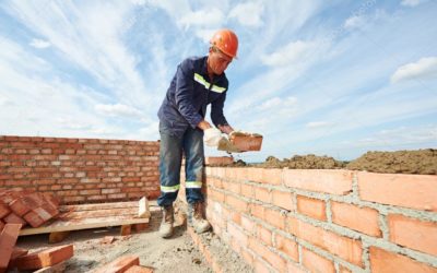 Comment l’assurance décennale maçon à Lyon protège-t-elle vos projets de construction contre les défauts de structure?